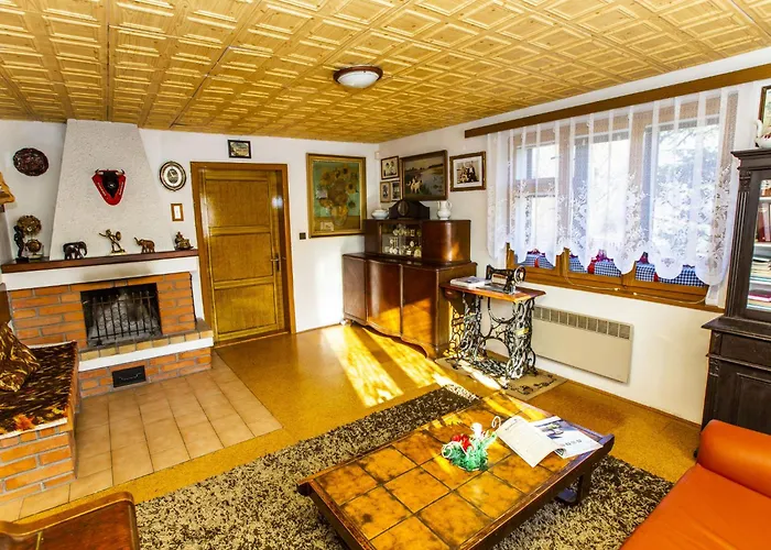 Krecovice By Interhome بيت للعطل