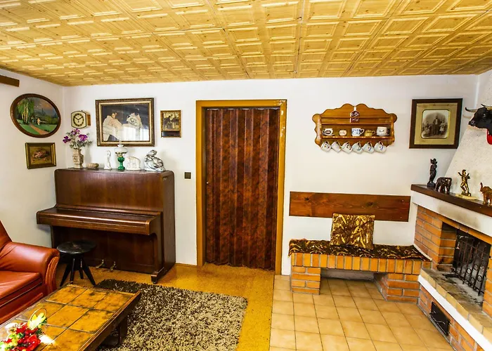 Krecovice By Interhome بيت للعطل Rovensko pod Troskami
