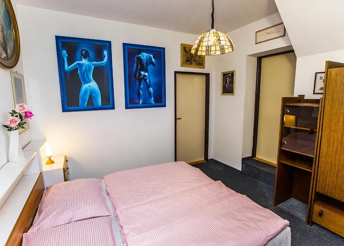 Krecovice By Interhome بيت للعطل