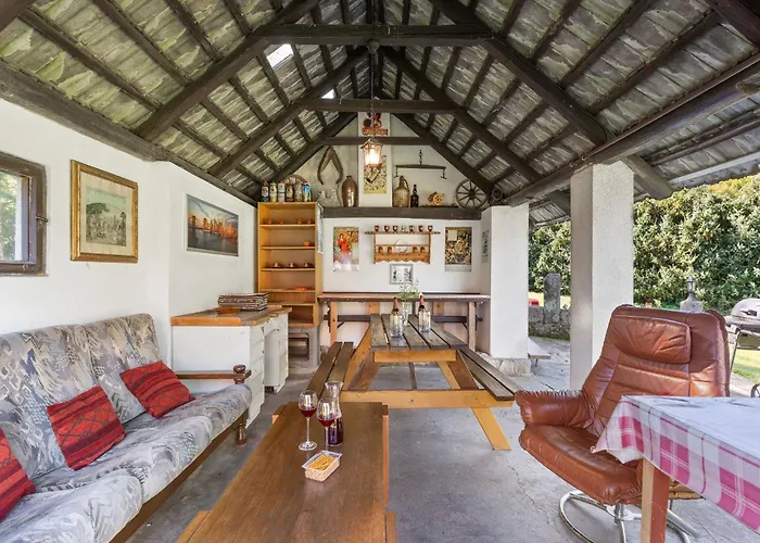 Krecovice By Interhome